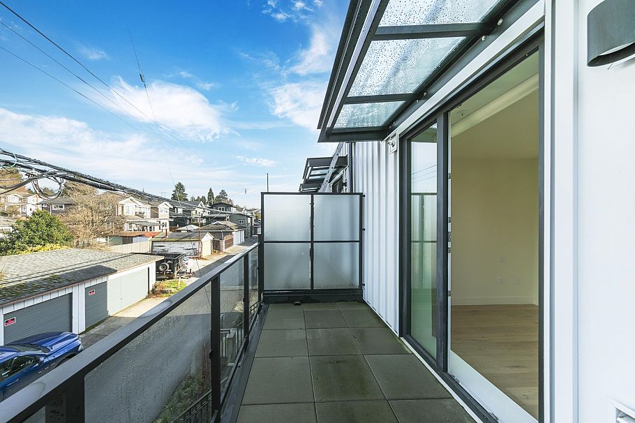 TH8 324 E Ridgeway Avenue North Vancouver, BC - 25