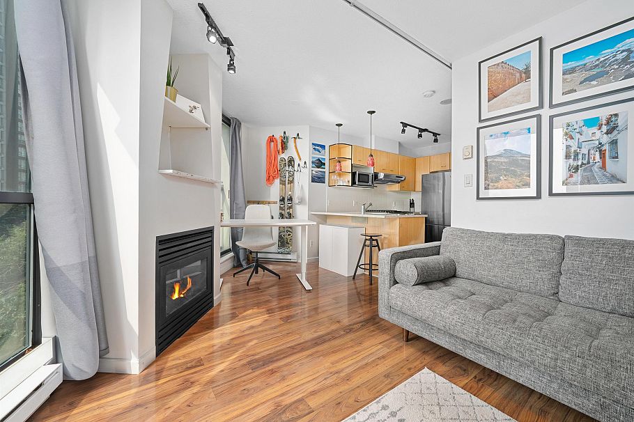 603 501 Pacific Street Vancouver, BC - 4