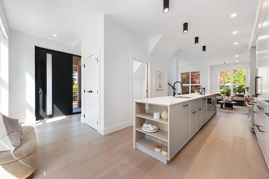 1495 W 52nd Avenue Vancouver, BC - 3