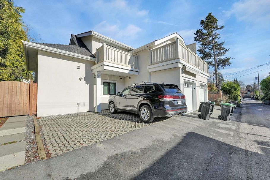 1232 W 26th Avenue Vancouver, BC - 28