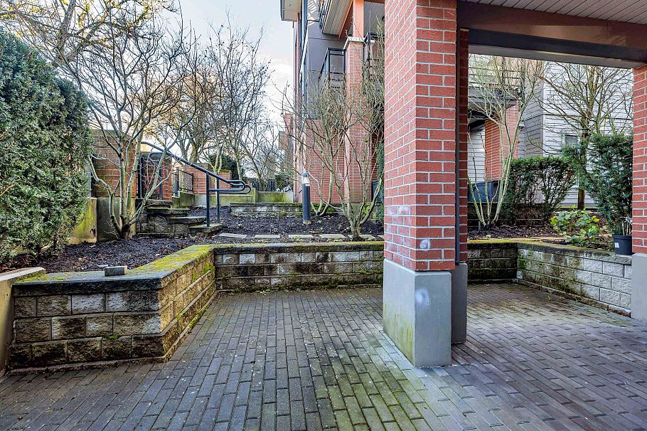 107 7988 Yukon Street Vancouver, BC - 28