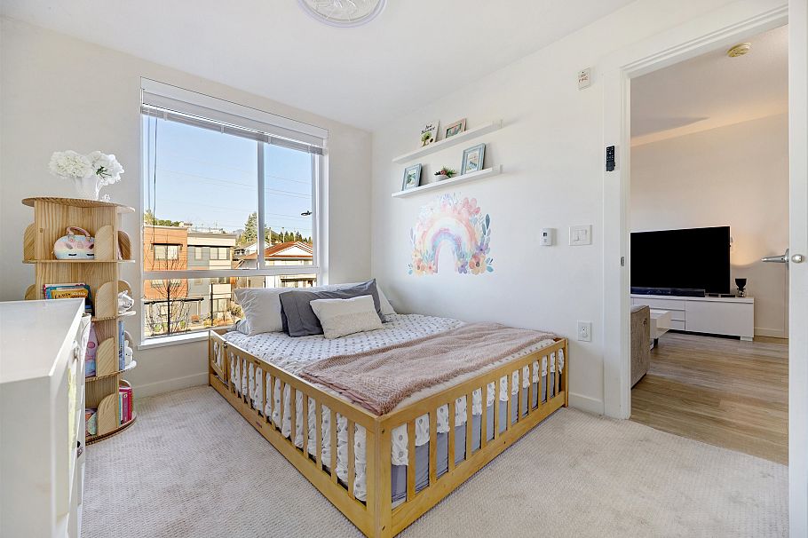 306 625 E 3rd Street North Vancouver, BC - 16