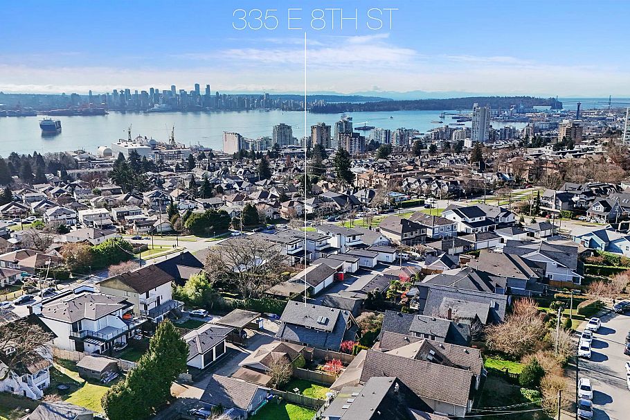 335 E 8th Street North Vancouver, BC - 39