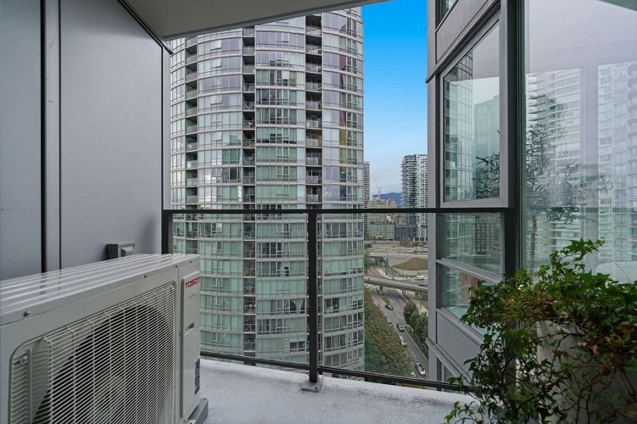 2206 1438 Richards Street Vancouver, BC - 33