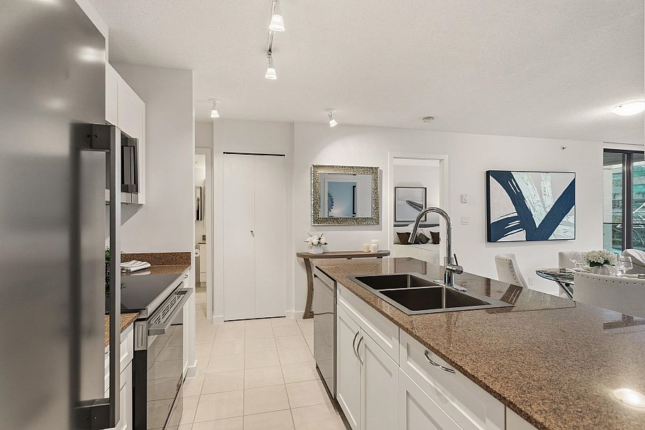 303 933 Hornby Street Vancouver, BC - 7