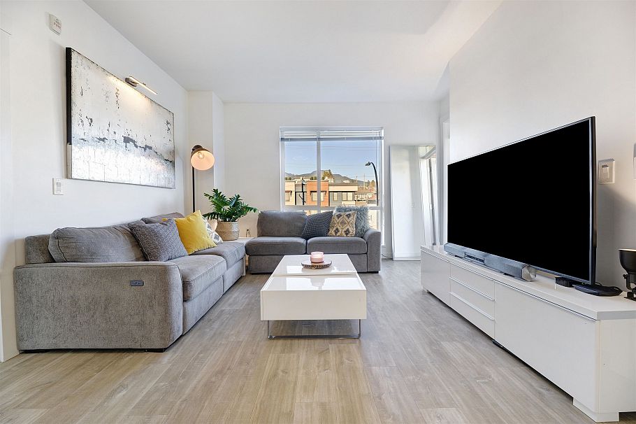 306 625 E 3rd Street North Vancouver, BC - 6