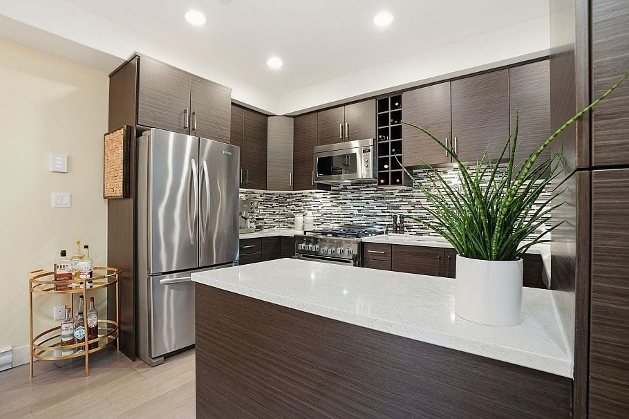 4 1851 Adanac Street Vancouver, BC - 11