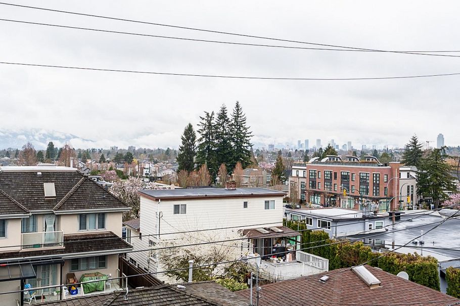 2 2837 Oliver Crescent Vancouver, BC - 32