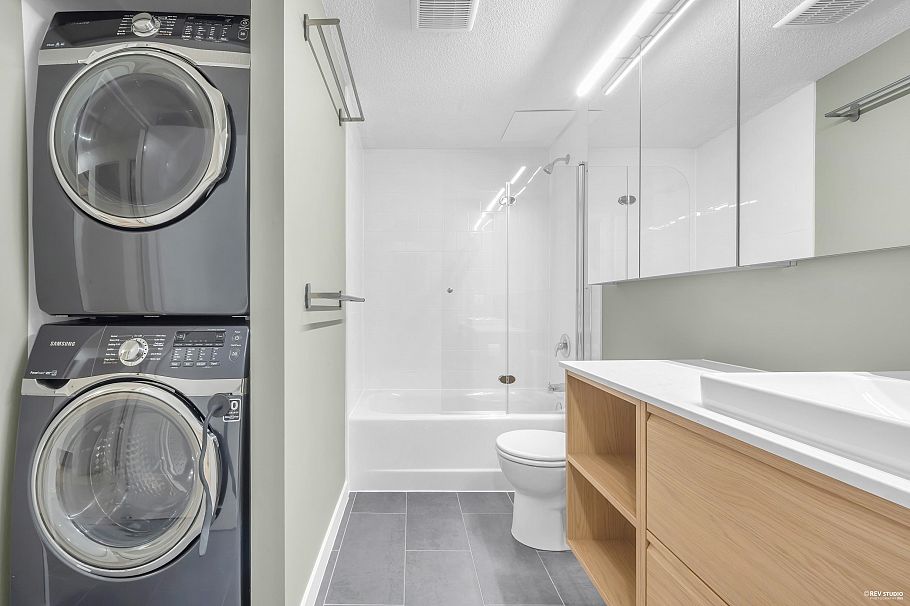 103 150 E 5th Street North Vancouver, BC - 8