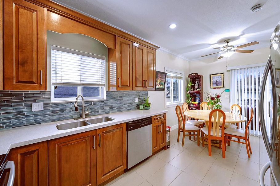 2643 E 8th Avenue Vancouver, BC - 10