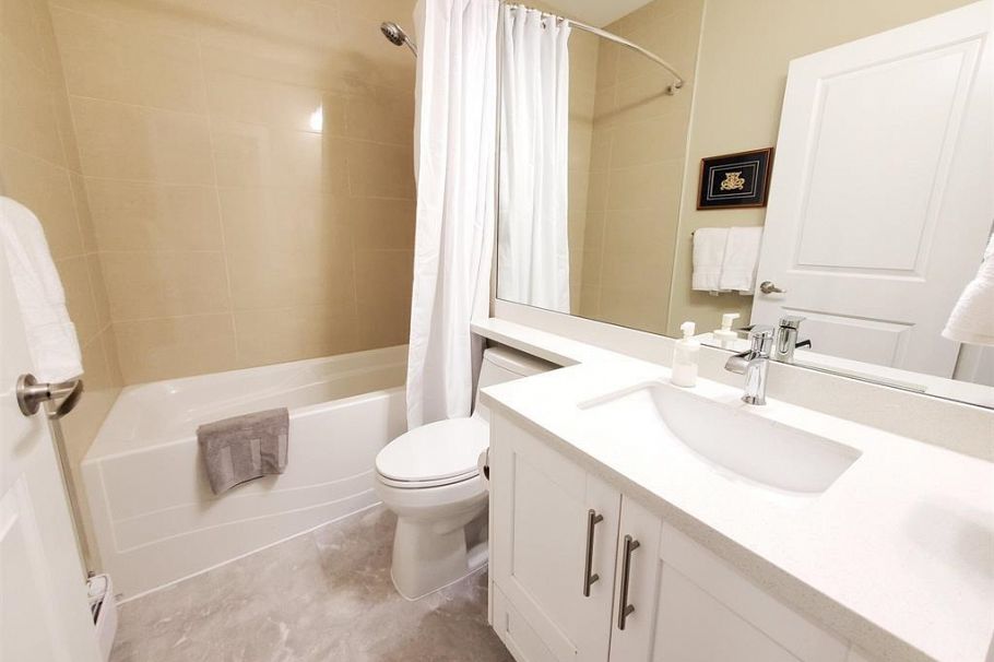 195 W 12 Avenue Vancouver, BC - 26