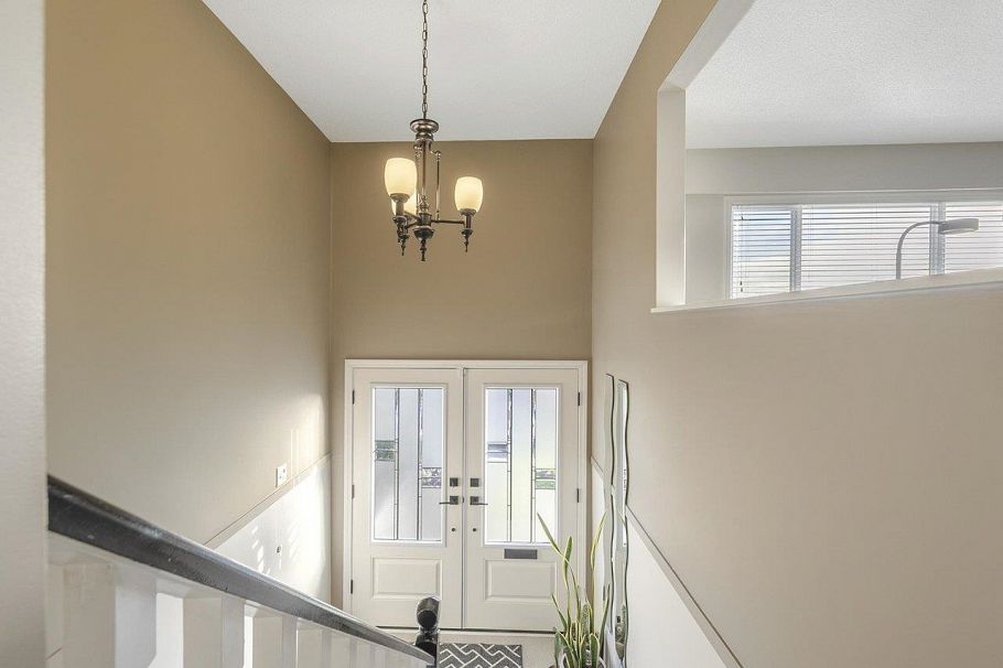 324 W 28th Street North Vancouver, BC - 5