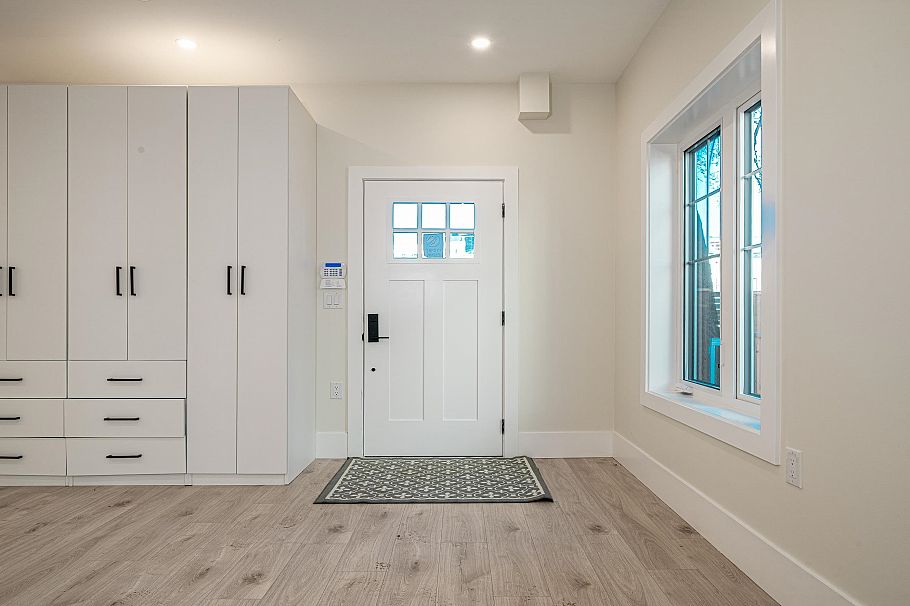 972 Park Drive Vancouver, BC - 4