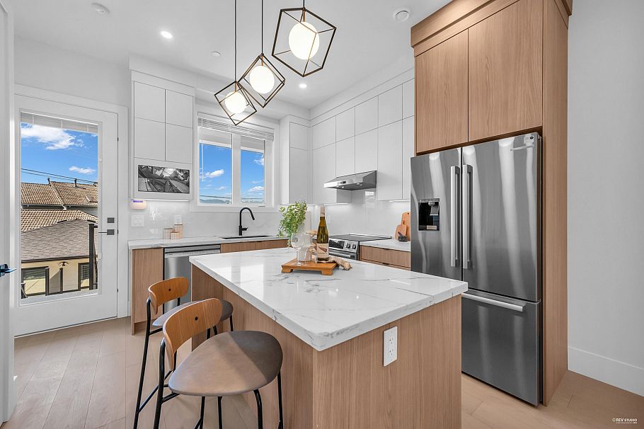 3417 Seaforth Drive Vancouver, BC - 5