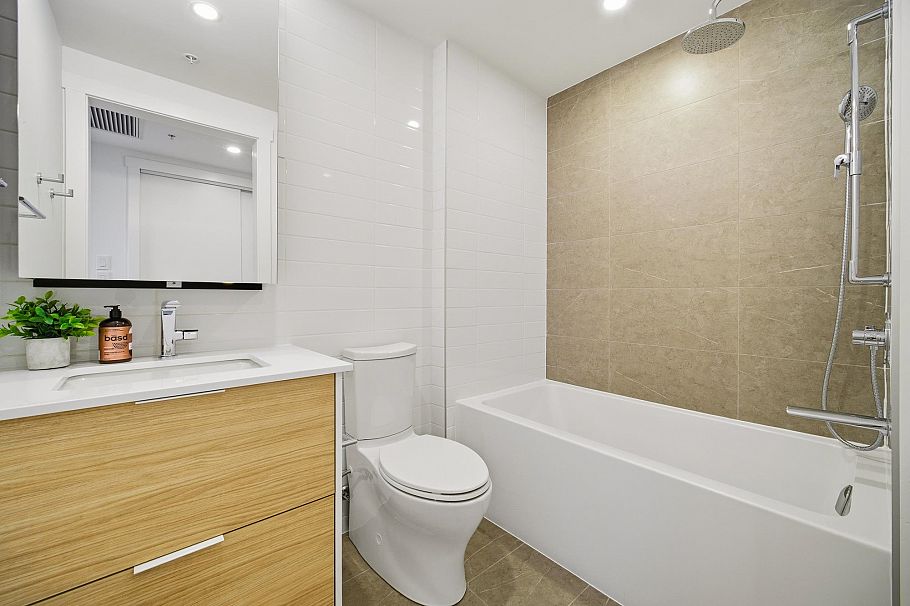 406 6485 Manitoba Street Vancouver, BC - 26