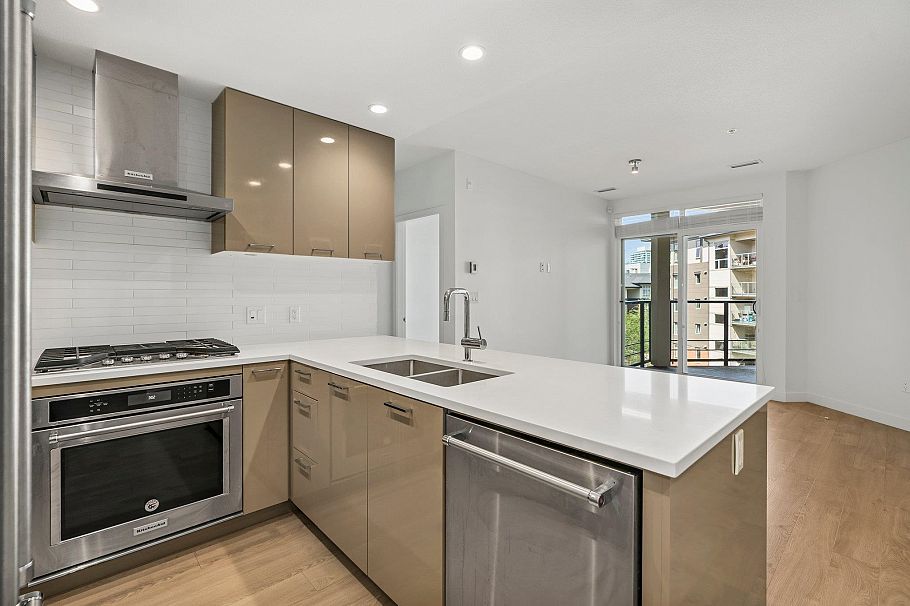 #410 3581 Ross Drive Vancouver, BC - 6