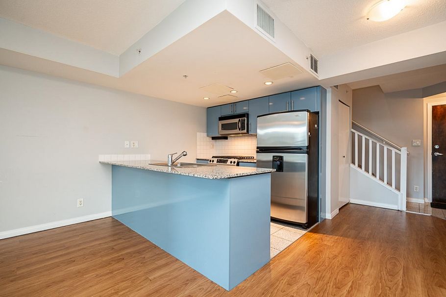 TH6 168 E Esplanade Avenue North Vancouver, BC - 8