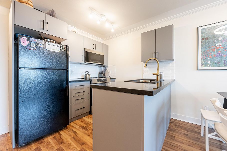 PH11 2265 E Hastings Street Vancouver, BC - 21