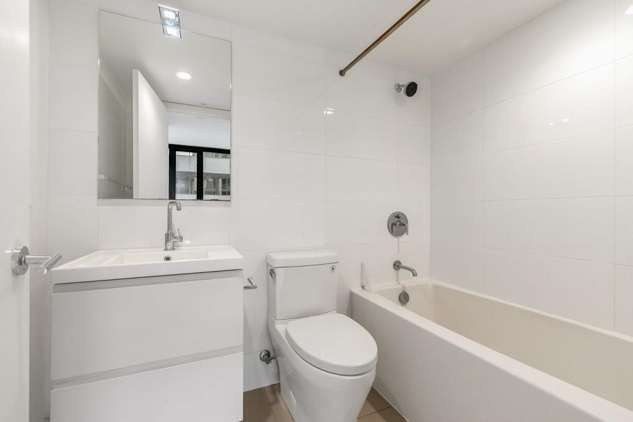 505 1133 Hornby Street Vancouver, BC - 9