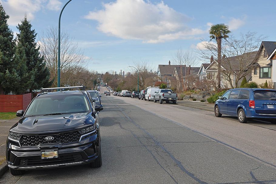 2584 E Georgia Street Vancouver, BC - 20