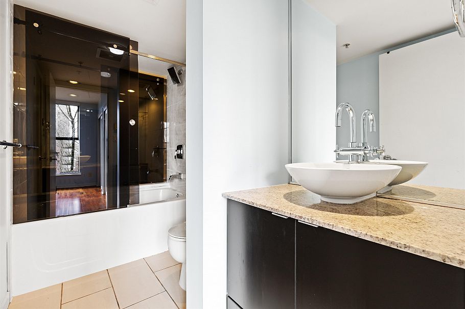 975 Beatty Street Vancouver, BC - 23