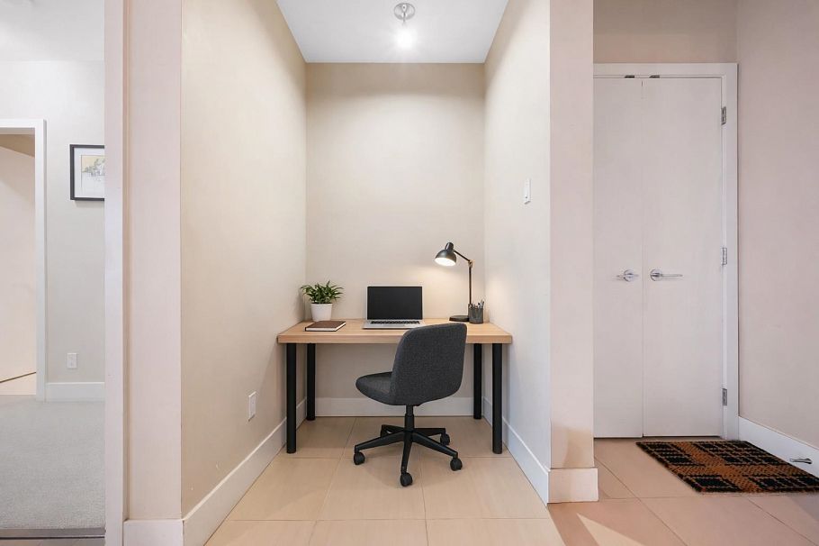 1304 1320 Chesterfield Avenue North Vancouver, BC - 14