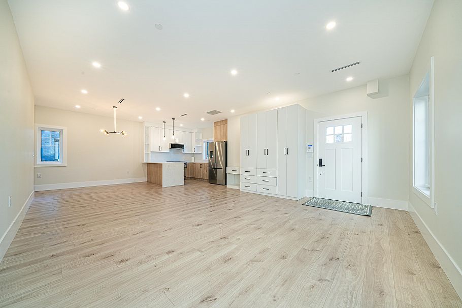 972 Park Drive Vancouver, BC - 5