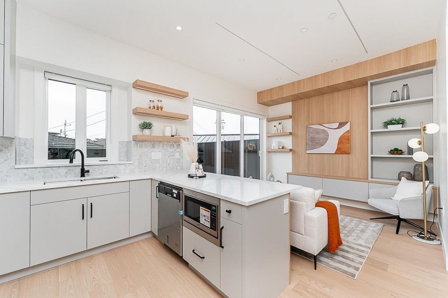 2 2837 Oliver Crescent Vancouver, BC - 8