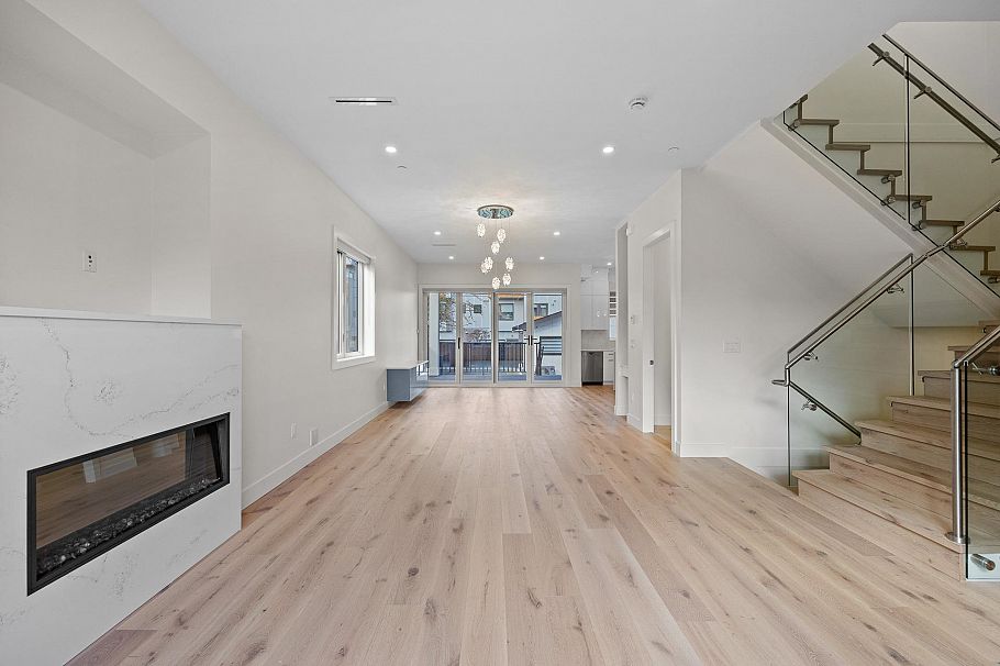 6011 Fremlin Street Vancouver, BC - 8