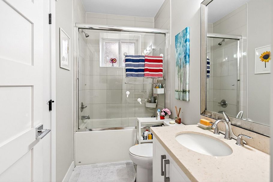 2989 W 32nd Avenue Vancouver, BC - 33