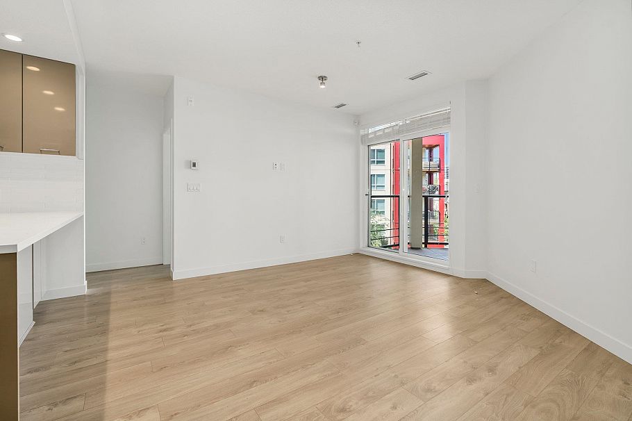 #410 3581 Ross Drive Vancouver, BC - 11