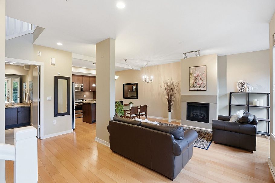 3 1863 Wesbrook Mall Vancouver, BC - 1