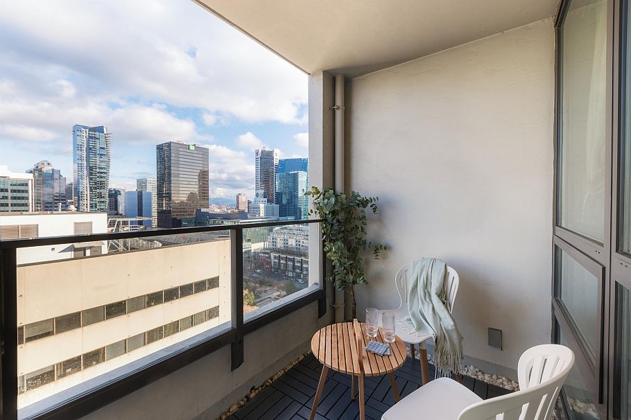 1916 938 Smithe Street Vancouver, BC - 24