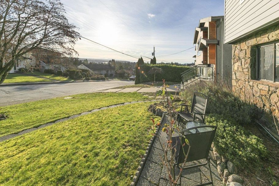 324 W 28th Street North Vancouver, BC - 4