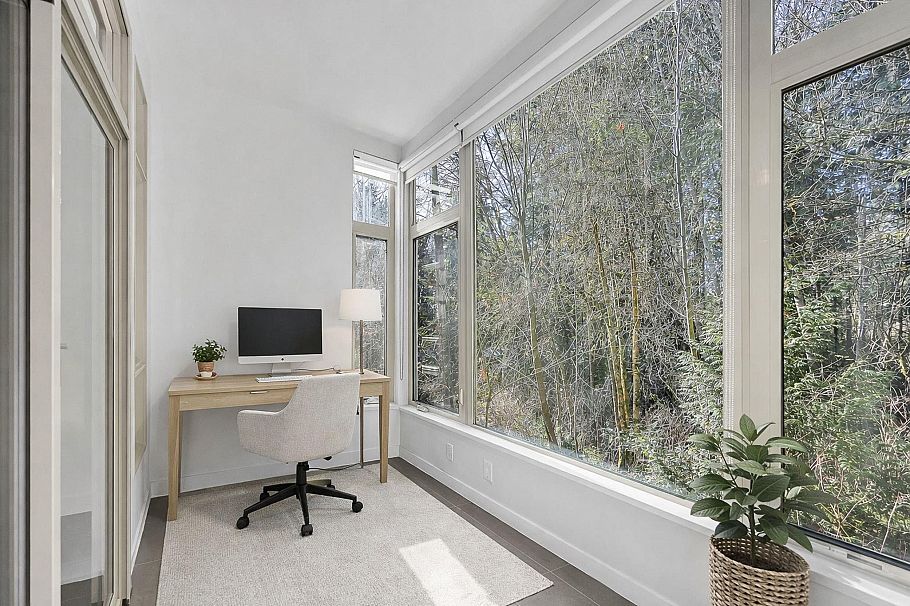 105 3294 Mt Seymour Parkway North Vancouver, BC - 12