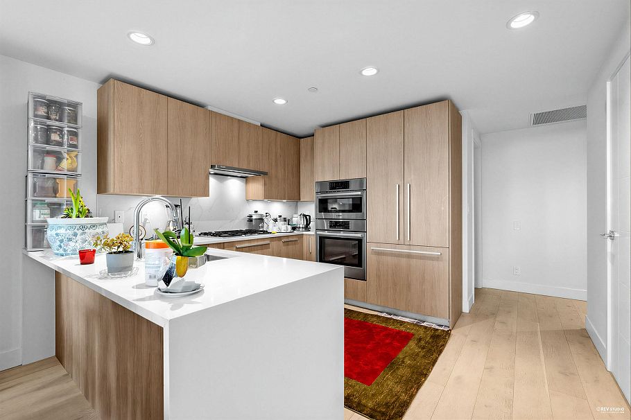 1008 1210 E 27th Street North Vancouver, BC - 6