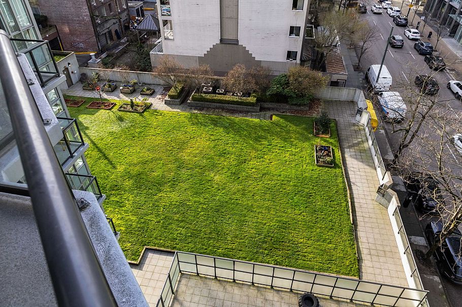 706 1212 Howe Street Vancouver, BC - 29