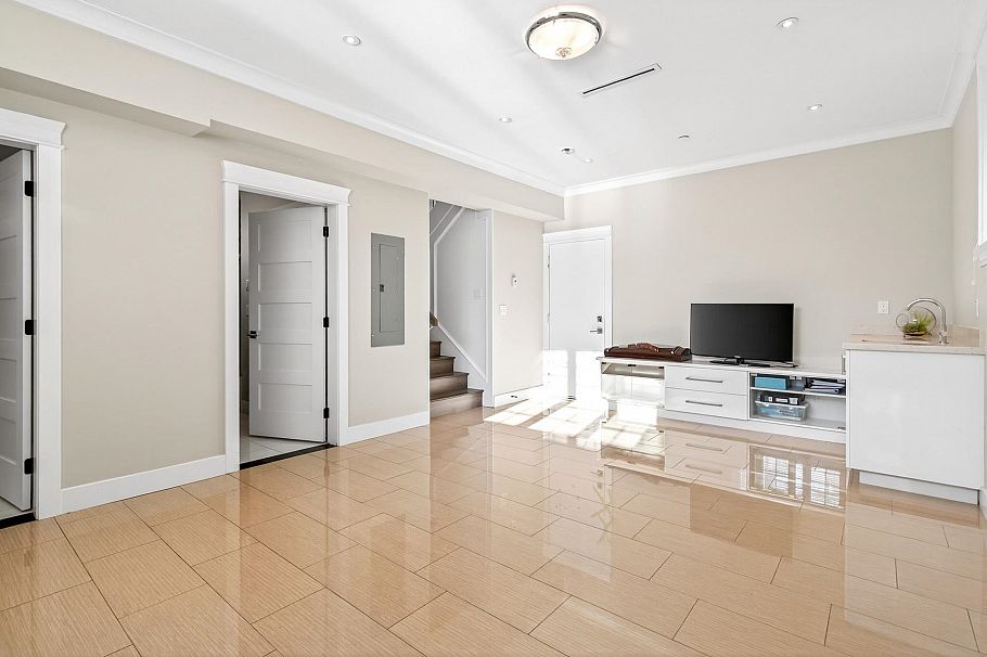 2989 W 32nd Avenue Vancouver, BC - 27