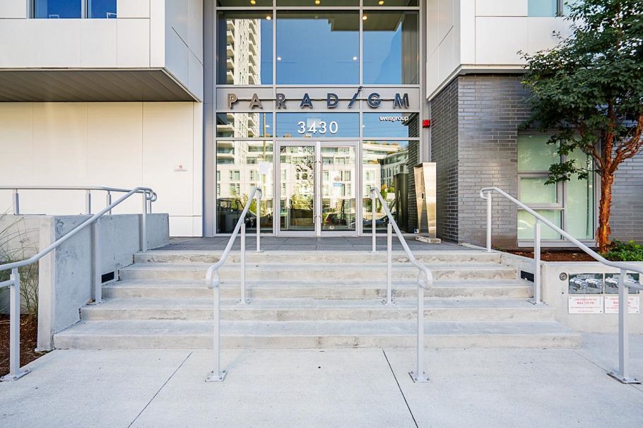 114 3430 E Kent Avenue South Vancouver, BC - 2