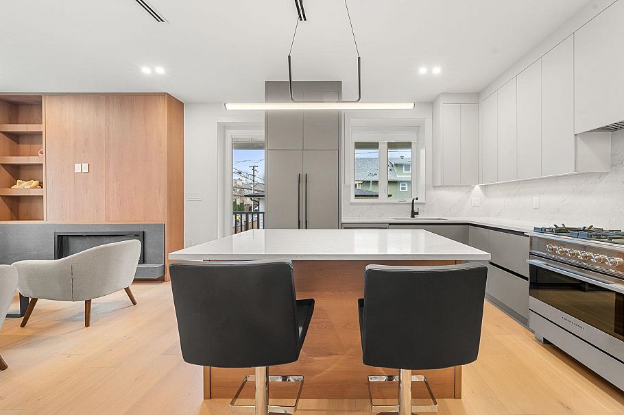 3483 Adanac Street Vancouver, BC - 14