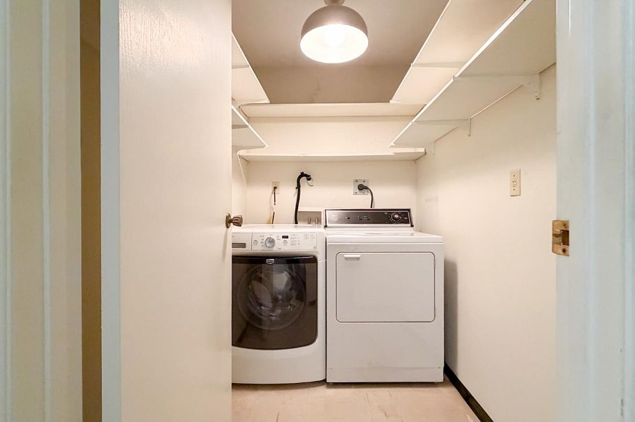 205 1750 Maple Street Vancouver, BC - 18