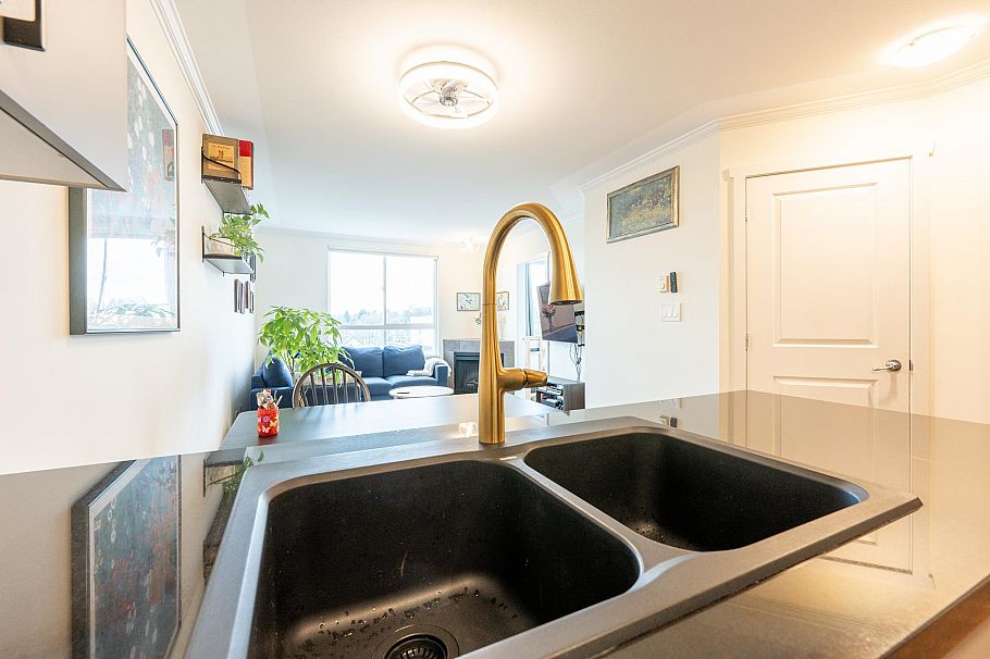 PH11 2265 E Hastings Street Vancouver, BC - 29