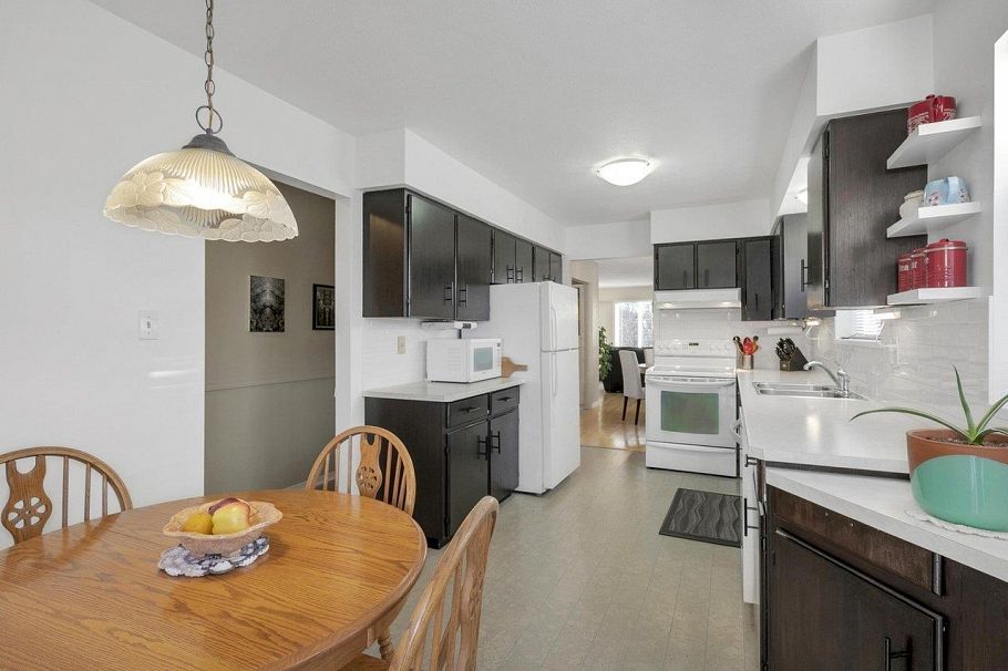 324 W 28th Street North Vancouver, BC - 16