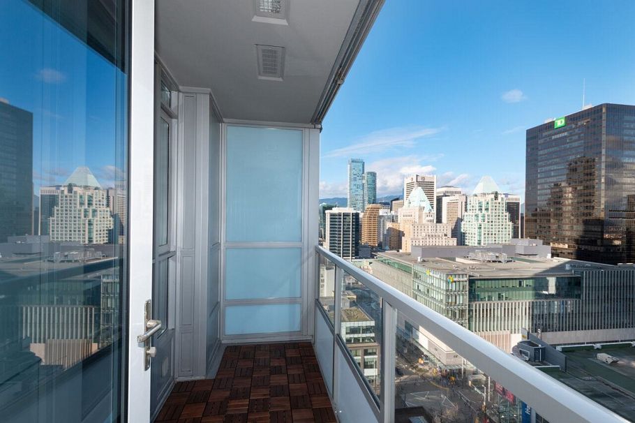 2102 833 Seymour Street Vancouver, BC - 23