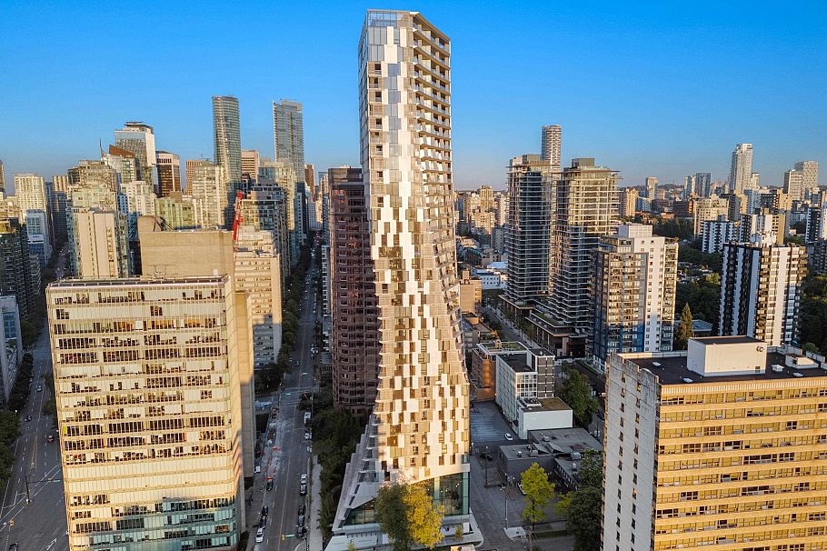 501 1568 Alberni Street Vancouver, BC - 38