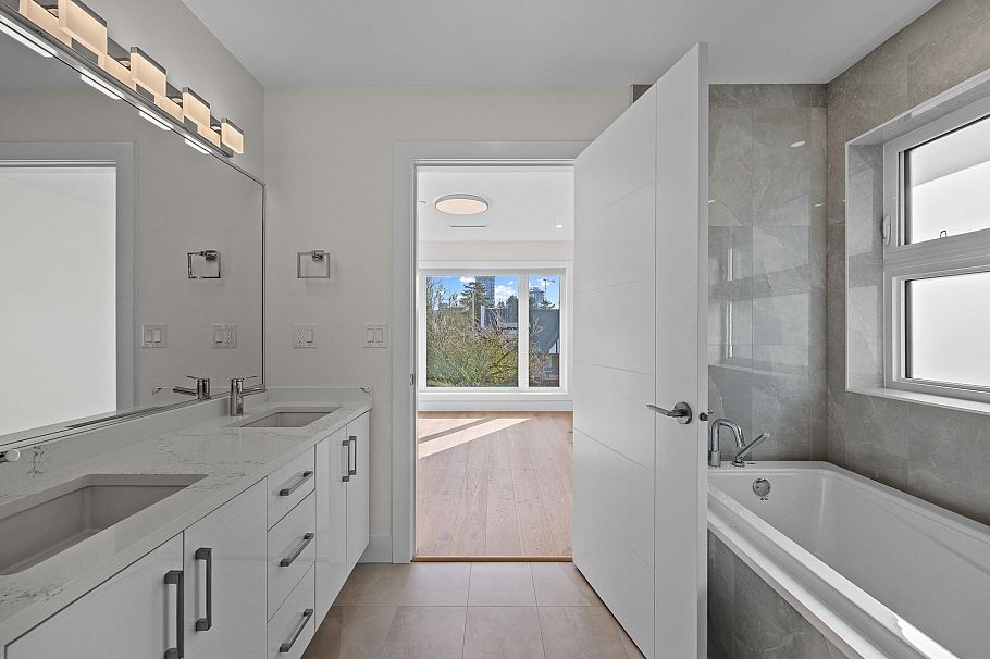 6011 Fremlin Street Vancouver, BC - 23