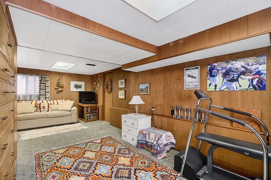 2284 E 45th Avenue Vancouver, BC - 23