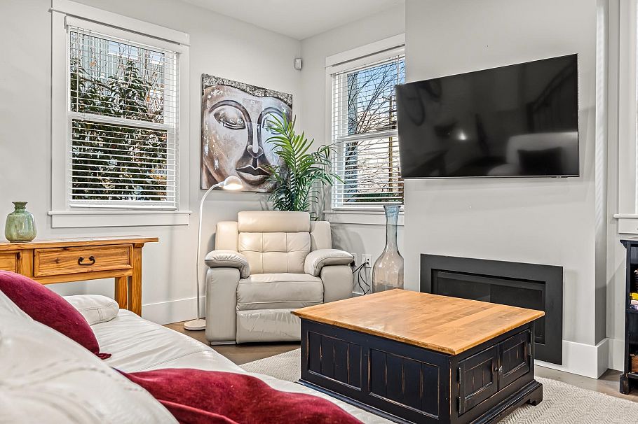 437 Vernon Drive Vancouver, BC - 10