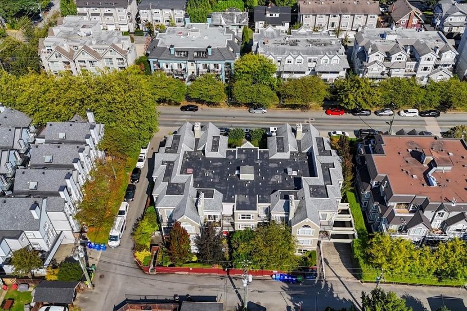 307 876 W 16th Avenue Vancouver, BC - 26