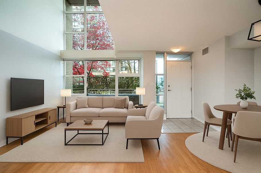 TH6 168 E Esplanade Avenue North Vancouver, BC - 4